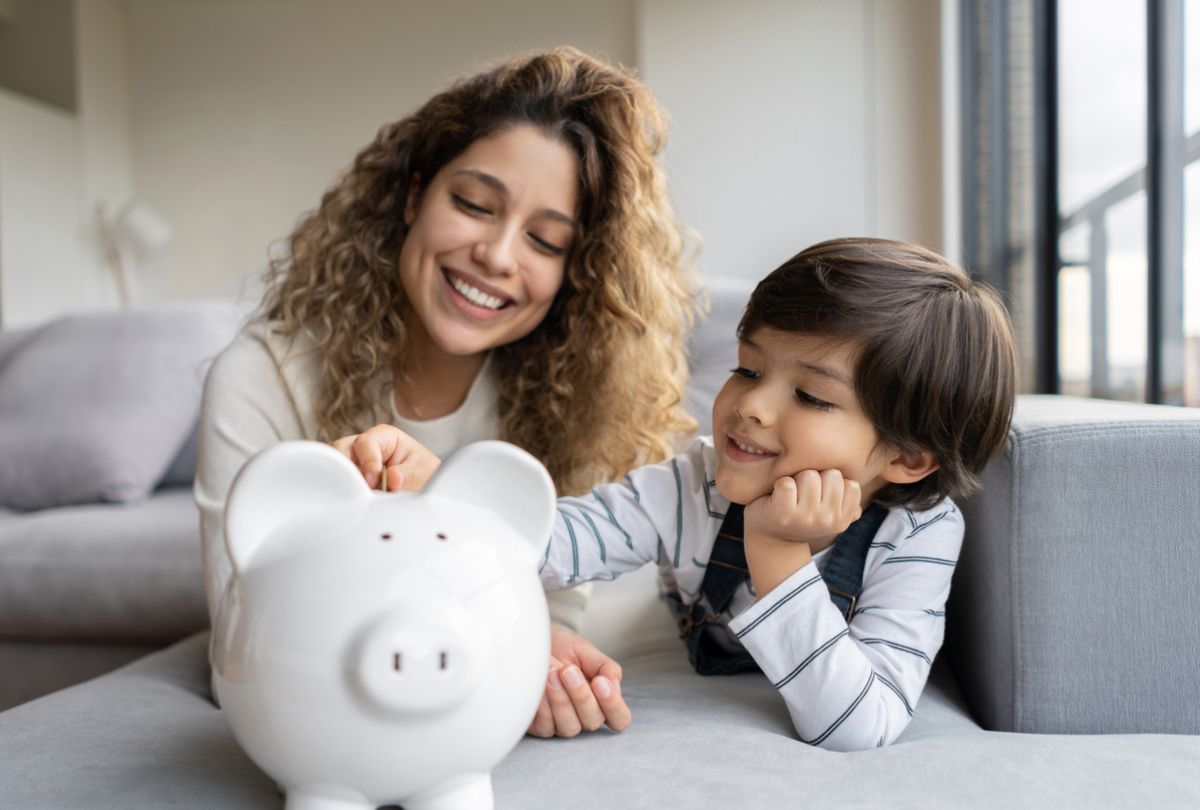 How Parents Can Teach Their Children About Investing